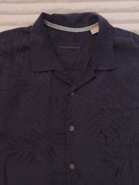 Tommy Bahama 100% Silk Camp Shirt Mens XL Dk Grey/Black Subdued Hawaiian Button
